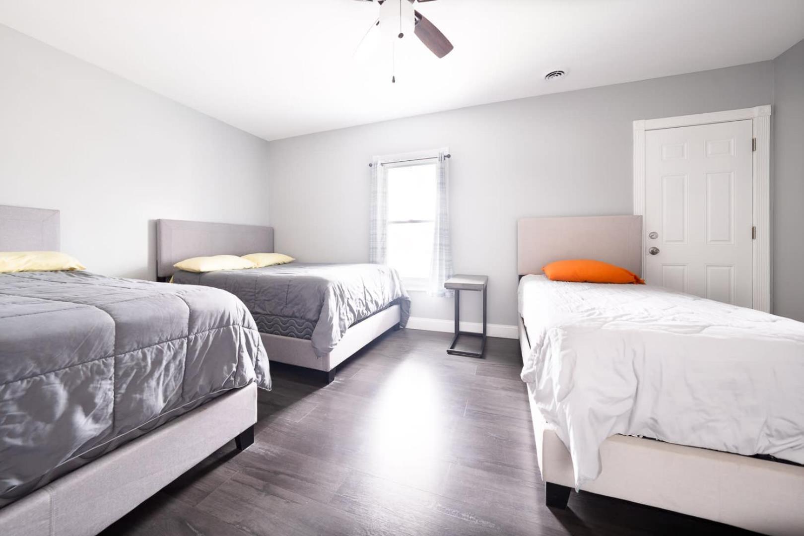 Comfy 4Br, 1 Bath Near The Falls & Casino Niagara Falls Kültér fotó
